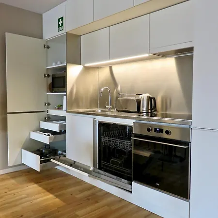 Serviced - Miragaia Ii Appart hôtel Oporto