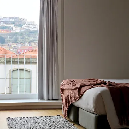 Serviced - Miragaia Ii Appart hôtel Oporto