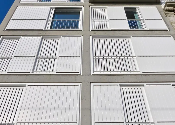 Serviced - Miragaia Ii 4* Porto