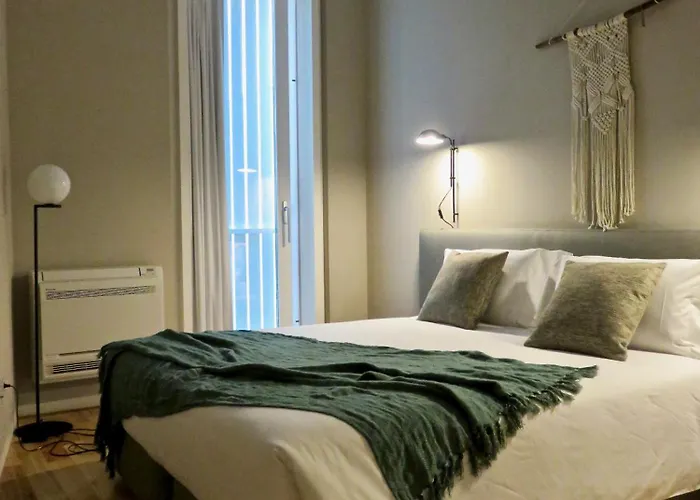 Serviced - Miragaia Ii 4* Porto