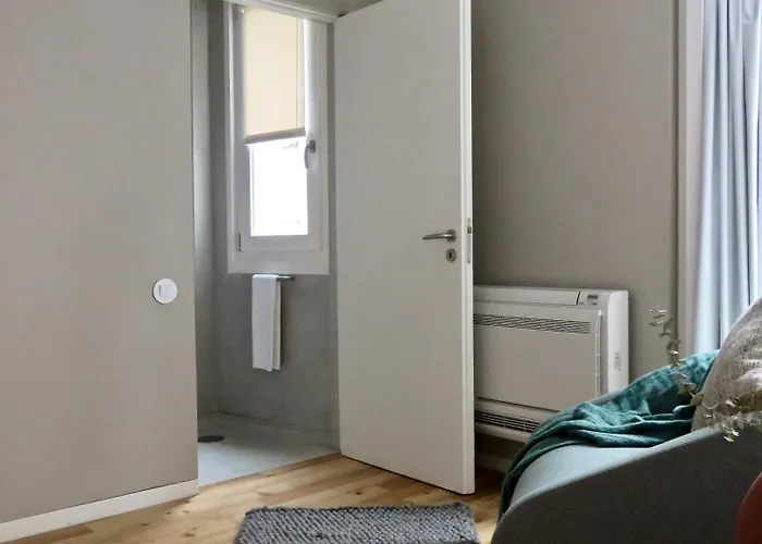 Serviced - Miragaia Ii Aparthotel Porto